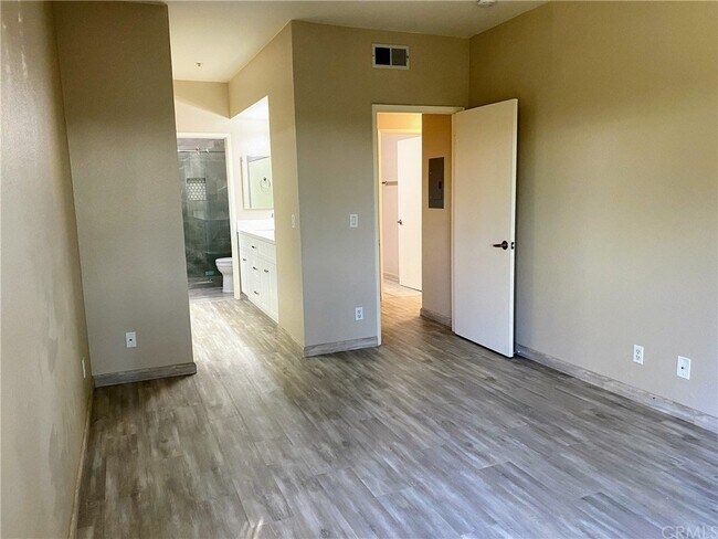 Building Photo - 25850 Kay Ave