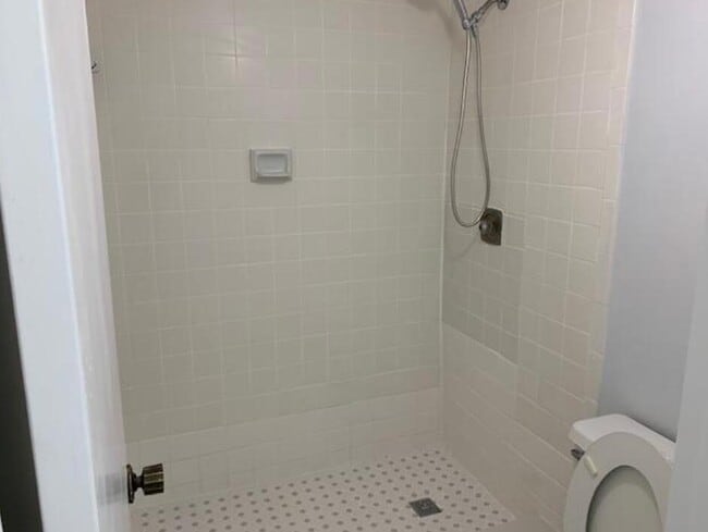 Building Photo - 2228 White Pine Cir