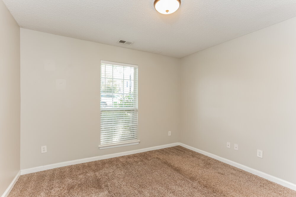 Building Photo - 3234 Grove Trail