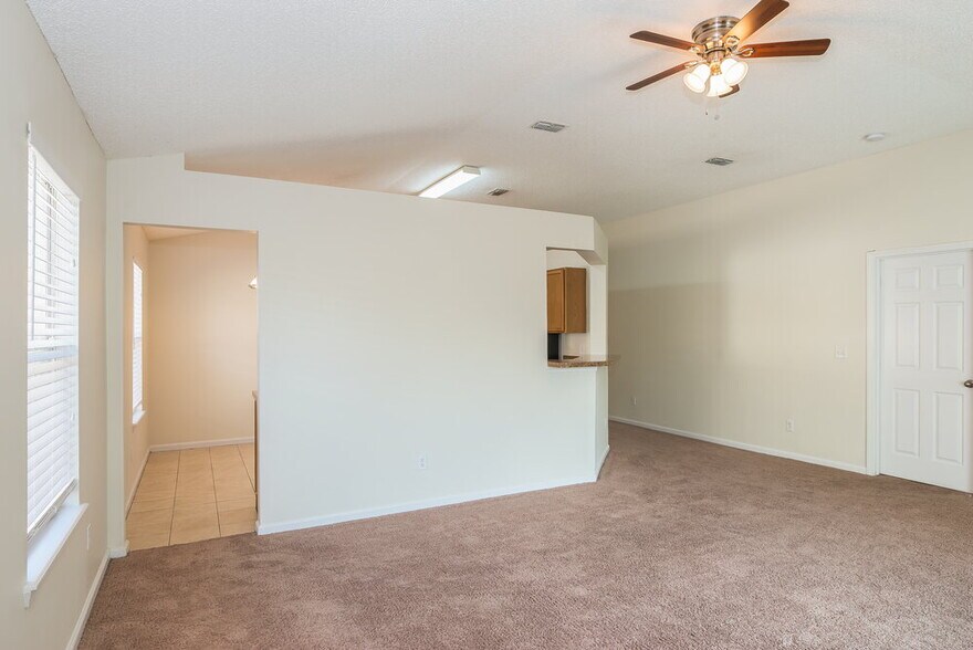 Building Photo - 3388 Volley Dr