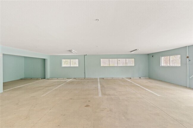 Building Photo - 7611 34th Ave W