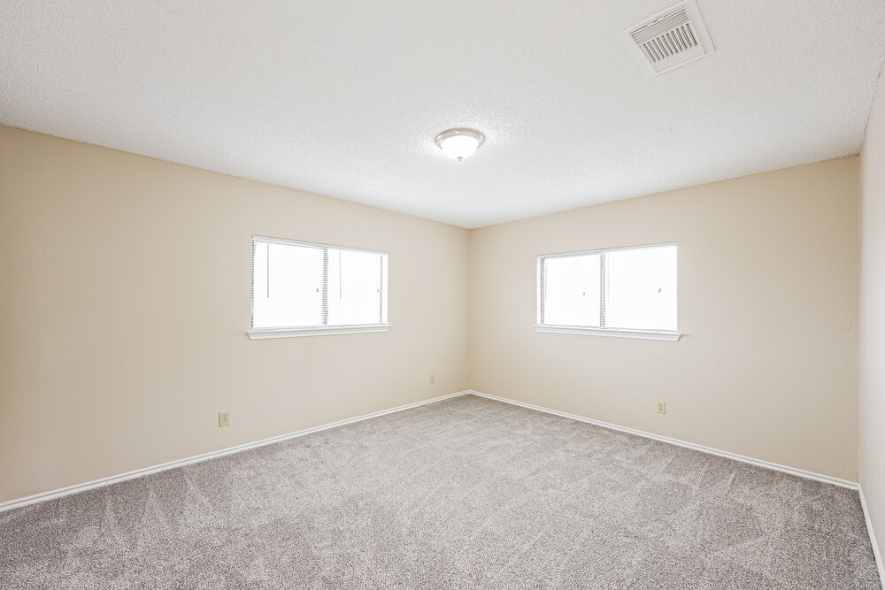 Building Photo - 5902 Encanto Point Dr