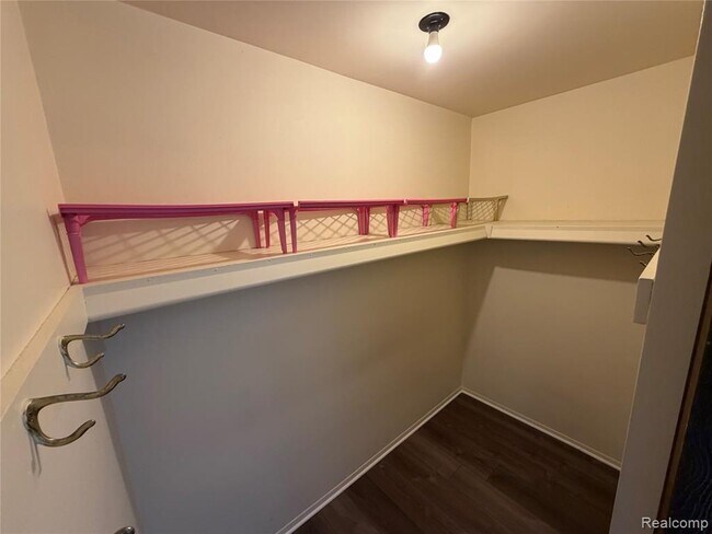 Building Photo - 20923 W Glen Haven Cir