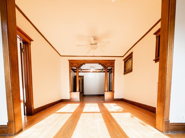 Living Room & Dining Room - 1012 N Oakley Blvd