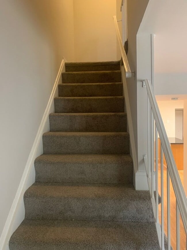 Building Photo - 3 Bedroom Townhome - Glen Burnie