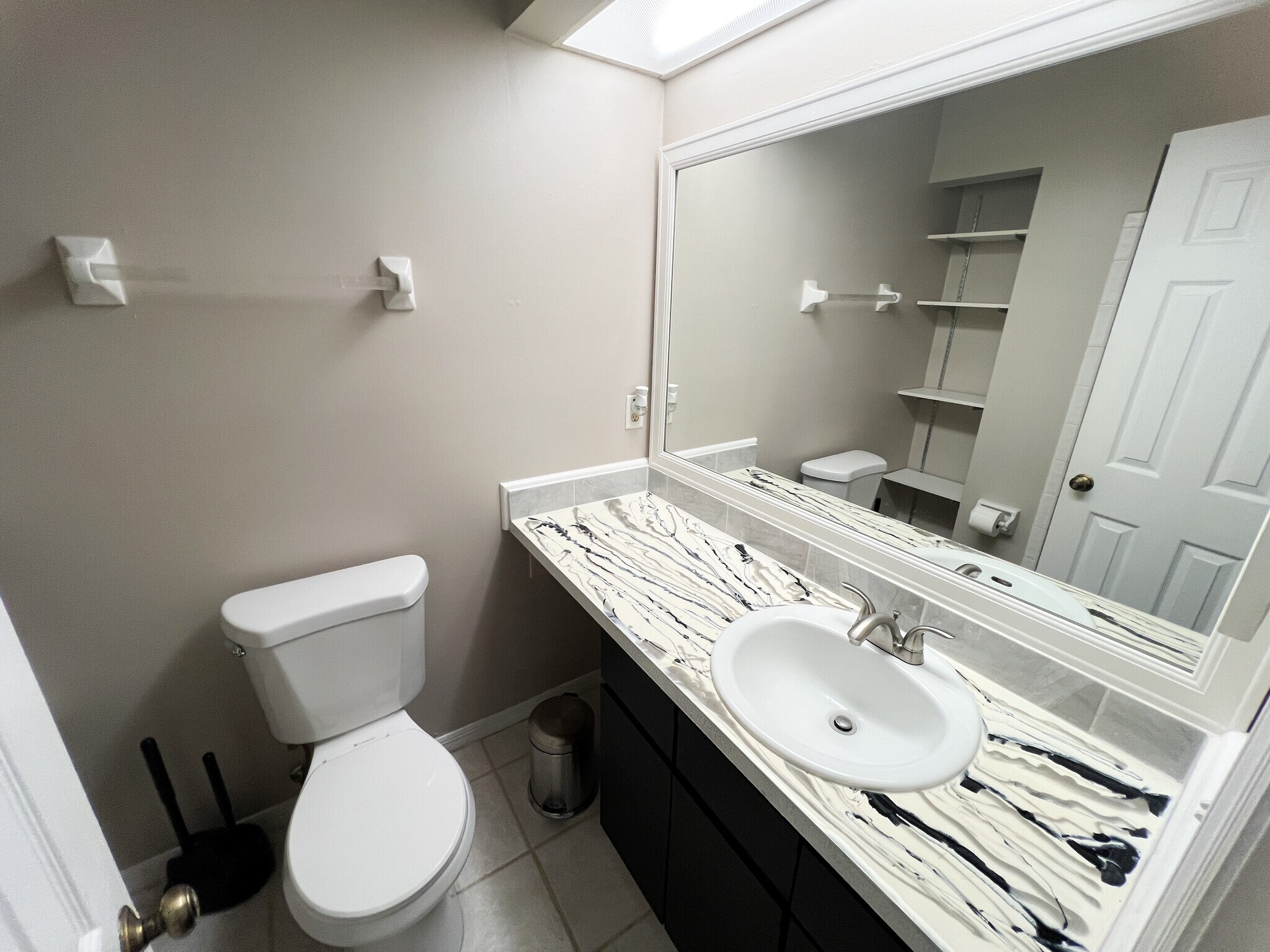 Master bath - 7623 Baymeadows Cir W