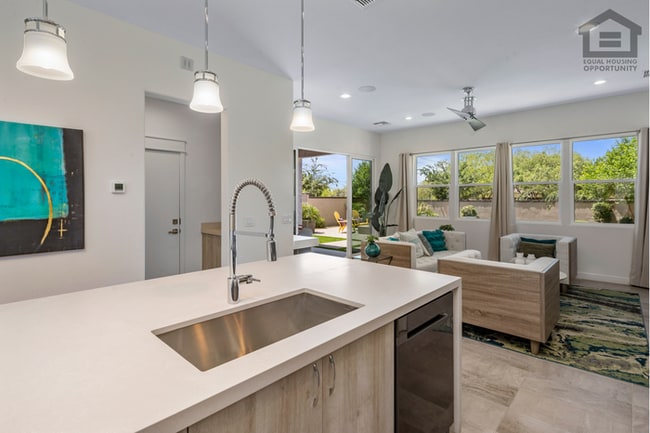 Building Photo - 3Bed/2.5Bath Beautifully Furnished or Unfurnished Home in Goodyear! -- MODERN FINISHES!