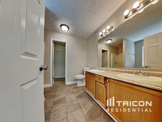 Building Photo - 140 Avery Dr