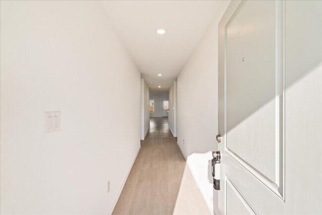 Building Photo - 148 Ghost Stories Wy