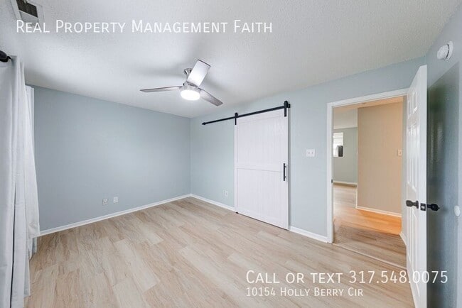 Building Photo - 10154 Holly Berry Cir