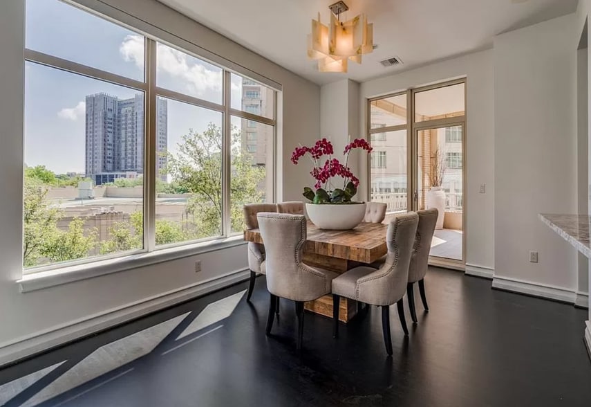 Building Photo - 2555 N Pearl St