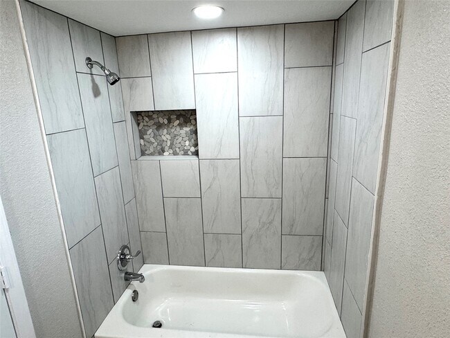 Building Photo - 6321 Apache Dr