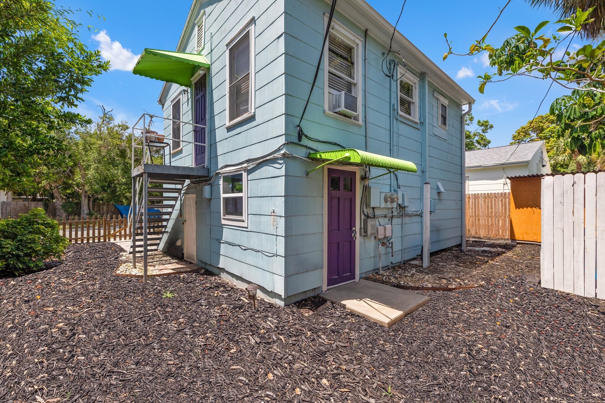 Building Photo - 2501 Oakdale St S