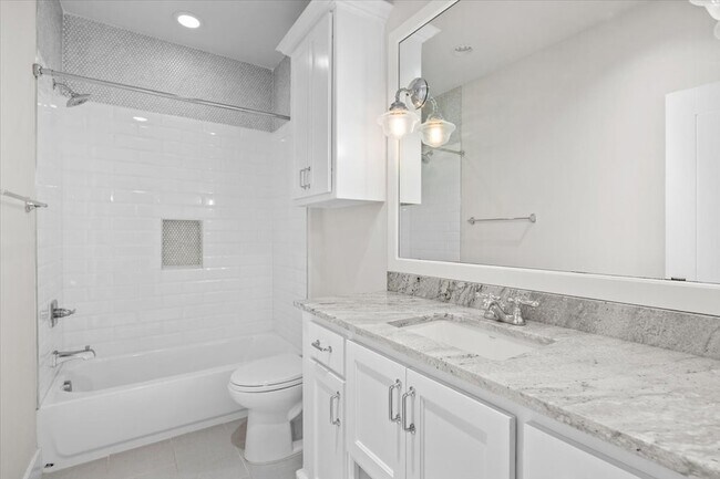 Building Photo - 4662 Sidonia Ct
