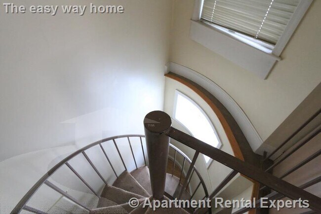 Building Photo - 12 Mt Auburn St