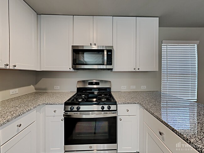 Building Photo - 5538 Basil Chase