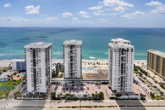 Building Photo - 2401 S Ocean Dr