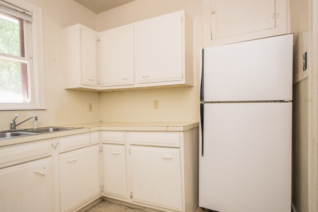 Building Photo - San Gabriel-2845