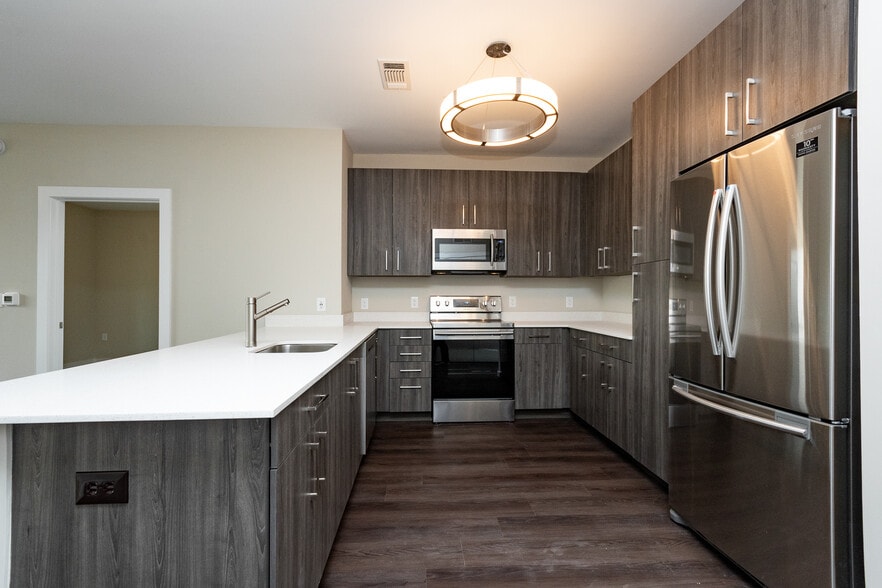 Interior Photo - The Current On River