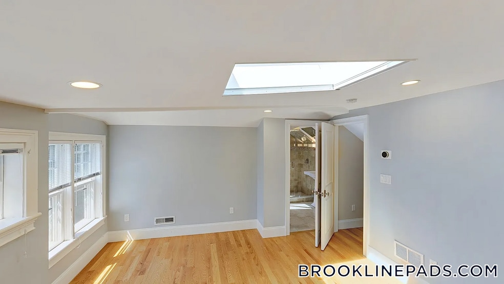 Building Photo - 7 Acron Rd