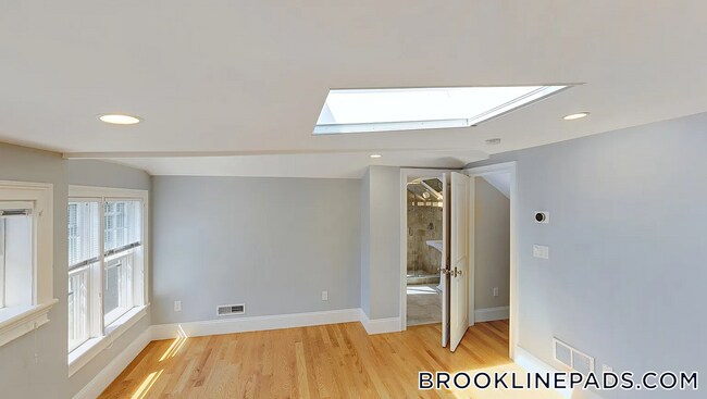 Building Photo - 7 Acron Rd