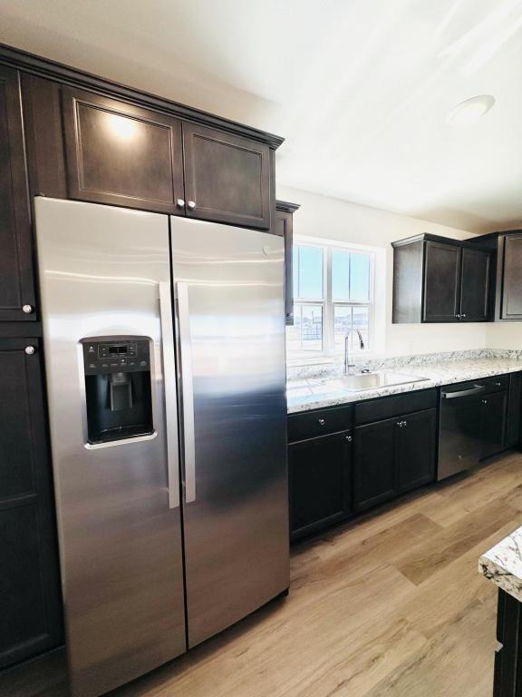 Building Photo - 208 Kinross Ct