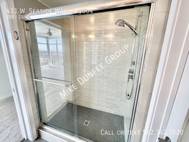 Building Photo - 411 W Seaside Way