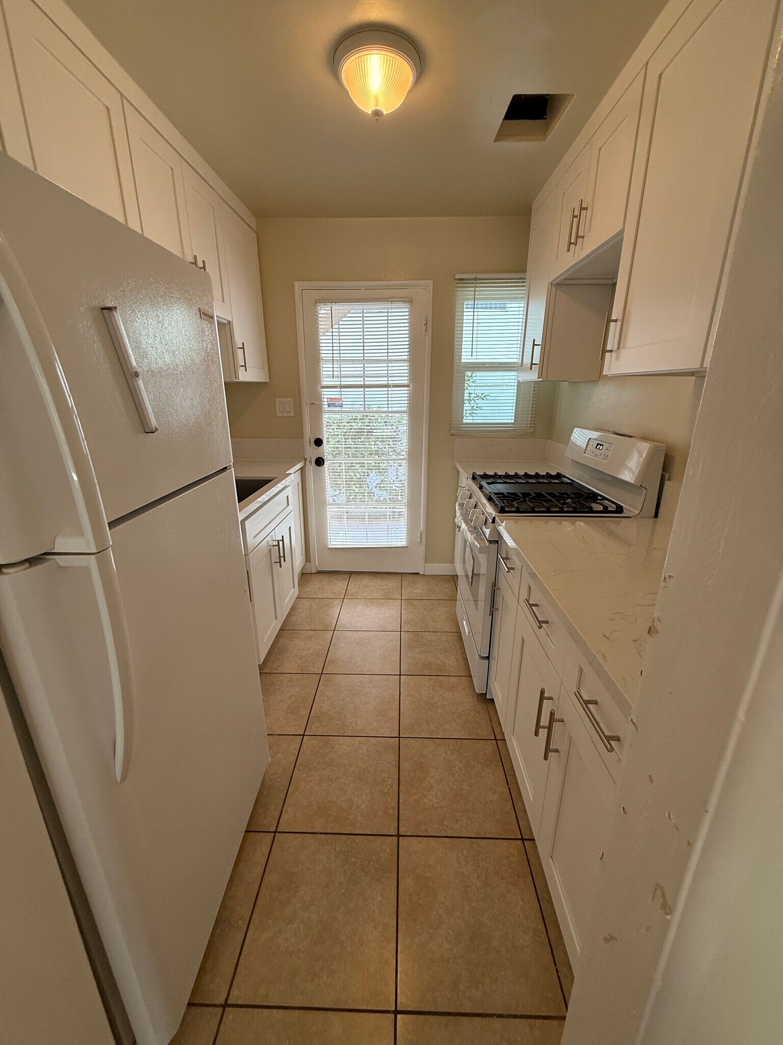 New kitchen - 4503 Fulton Ave