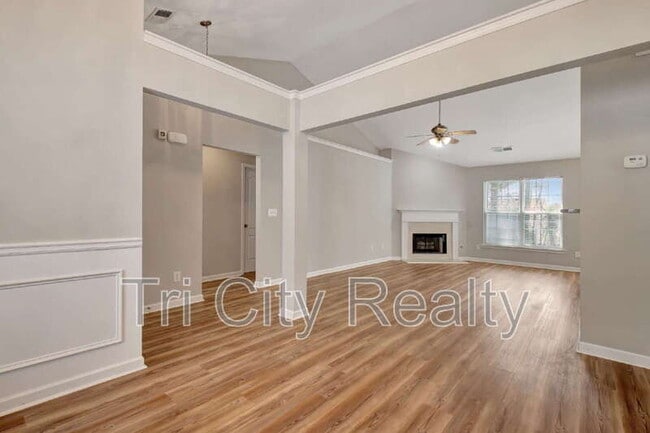 Building Photo - 342 Hunterian Pl