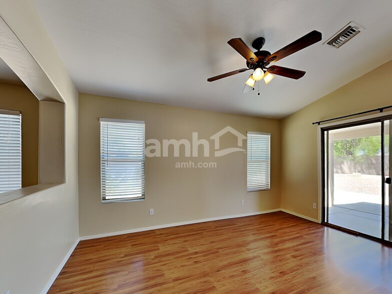 Building Photo - 14228 N 150th Ln