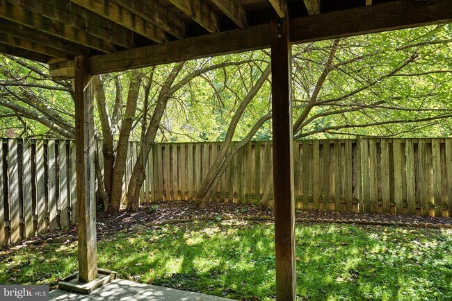 Building Photo - 7132 Swansong Wy