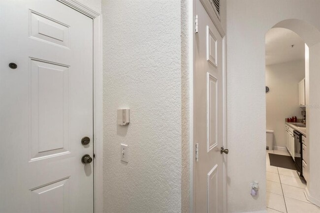 Building Photo - 6166 Stevenson Dr