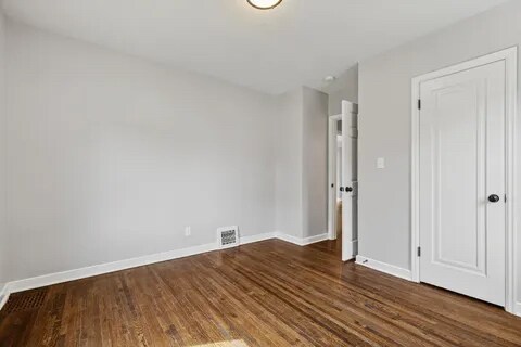 Building Photo - 6300 Wentworth Ave S