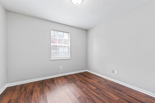 Building Photo - 12513 E Orell Rd