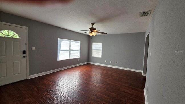 Building Photo - 936 E Shadowlawn Ave