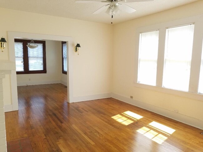 Building Photo - 1509 Troupe St