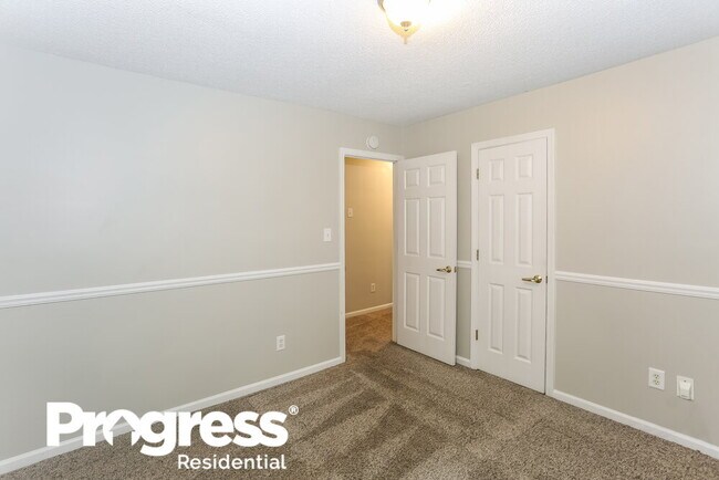 Building Photo - 4391 Greygate Ct SW