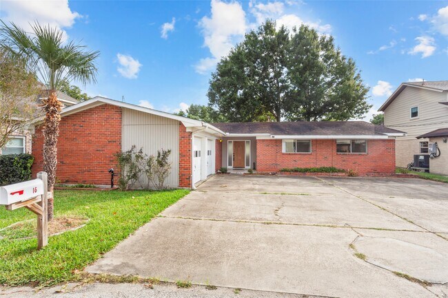 Primary Photo - 16 Harbor Ln