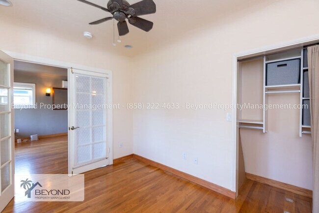 Building Photo - CHARMING 2 BEDROOM CRAFTSMAN BUNGALOW IN T...