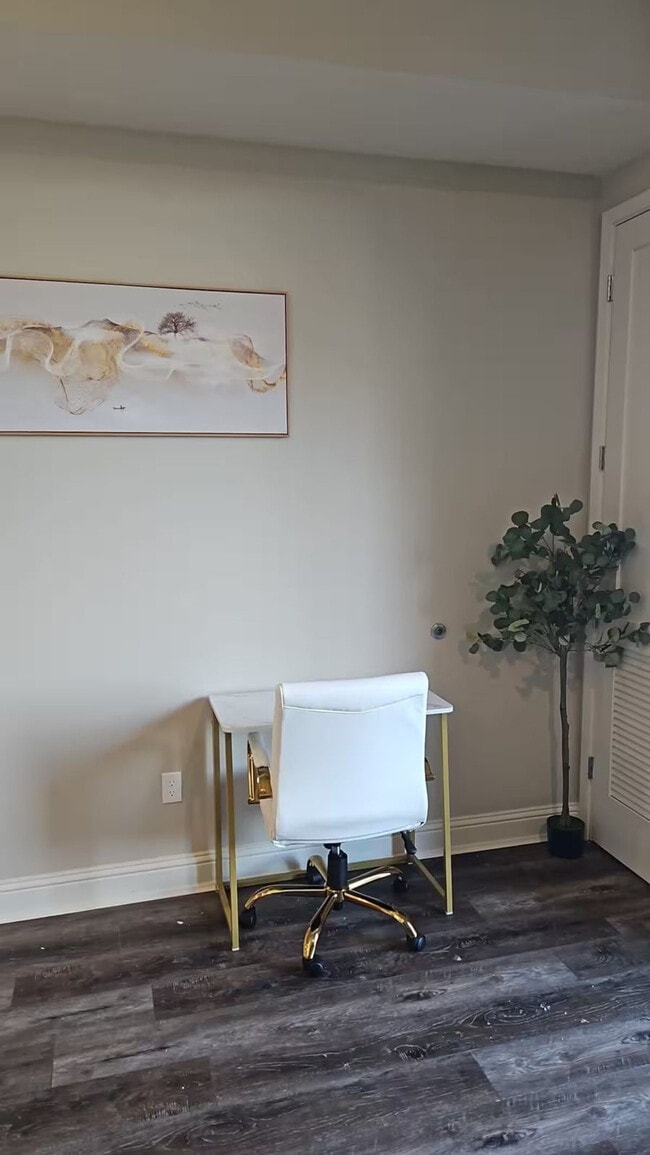 Building Photo - 110 N Boston Ave