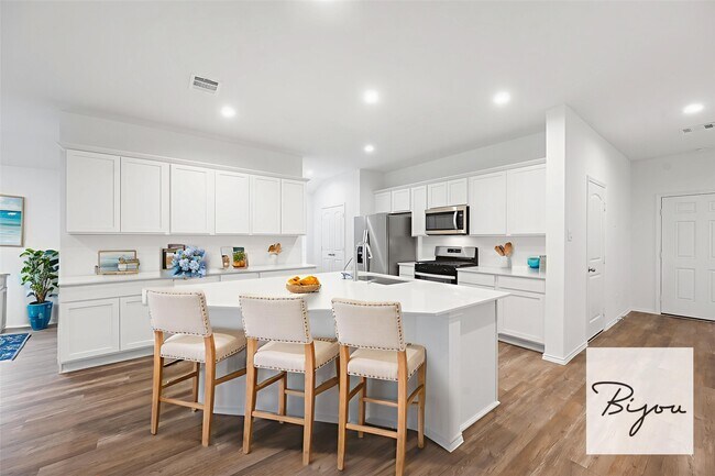 Building Photo - 3085 Emerald Ocean Dr