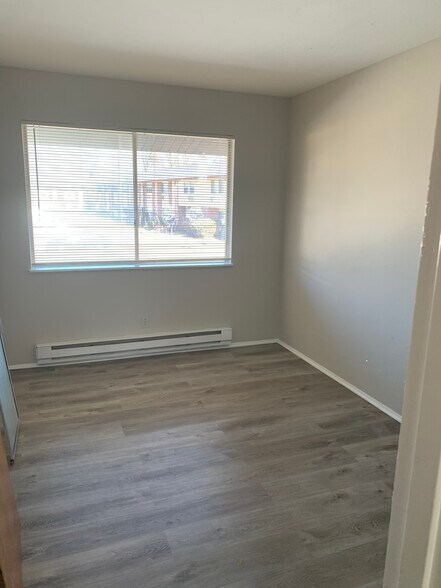 Building Photo - 7510 Hazelcrest Dr