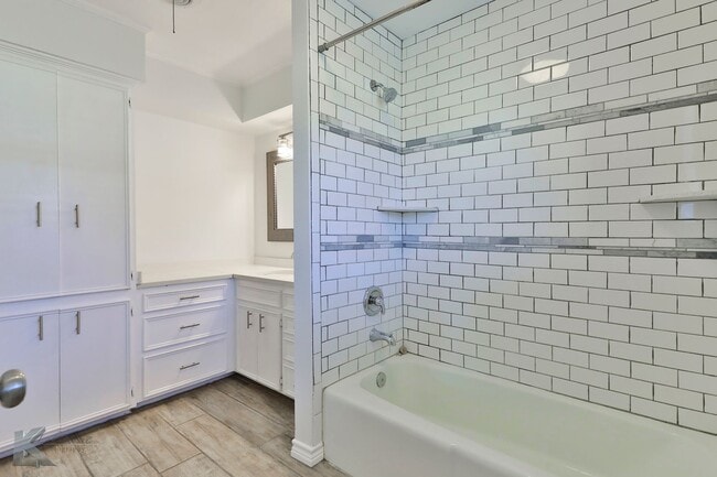 Building Photo - Complete RENOVATION only a few years ago!  Large bedrooms!