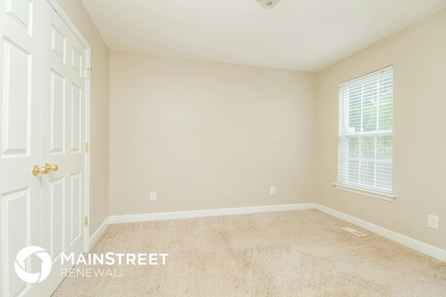 Building Photo - 3012 Sir Barton Ct