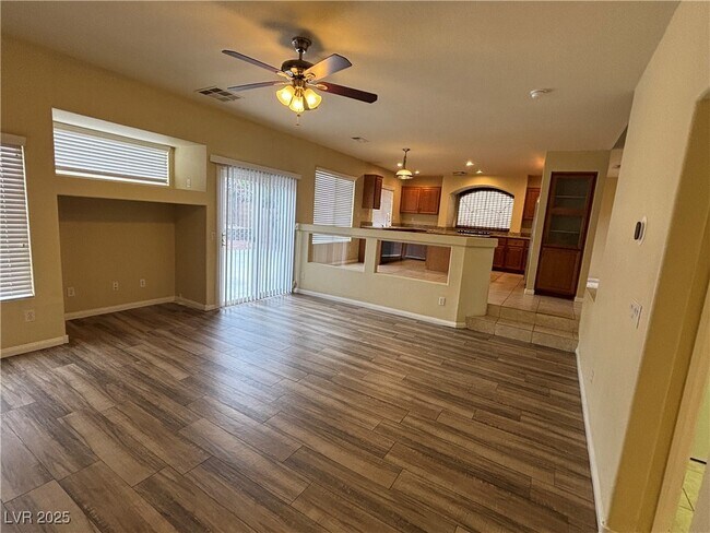 Building Photo - 10961 Fintry Hills St