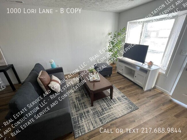 Building Photo - 1000 Lori Ln