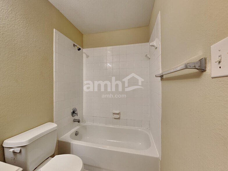 Building Photo - 1408 Eagles Nest Trail