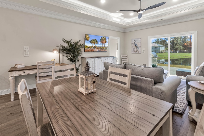 Building Photo - 151 Hallandale Ln