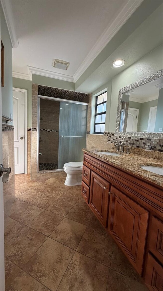 Building Photo - 2101 Good Homes Rd