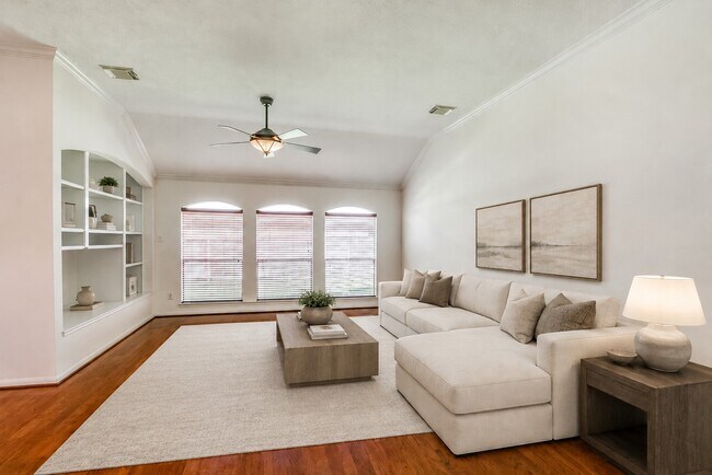 Building Photo - 1718 Bumelia Ct